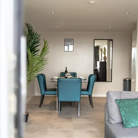 Belfast Quarters: 10Th Floor Gem Apartment Exterior photo