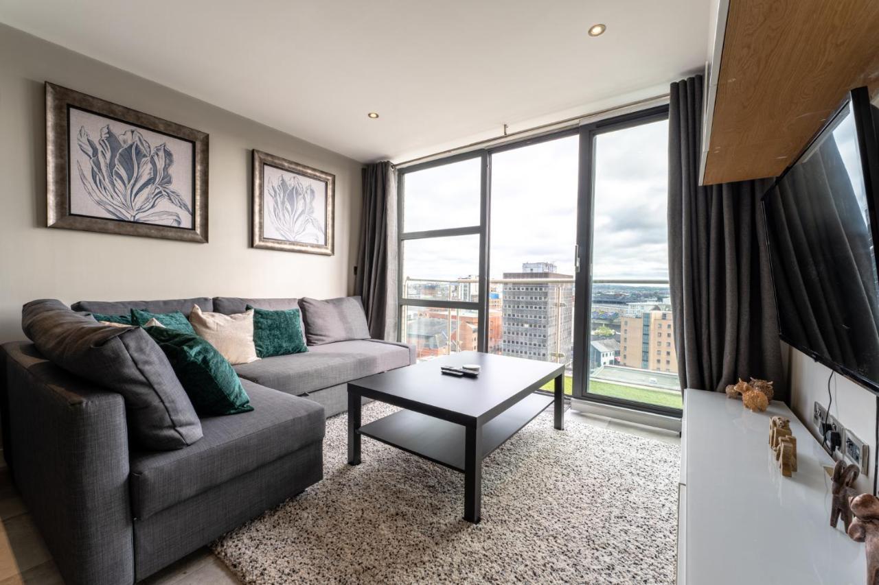 Quarters: 10th Floor Gem * Belfast